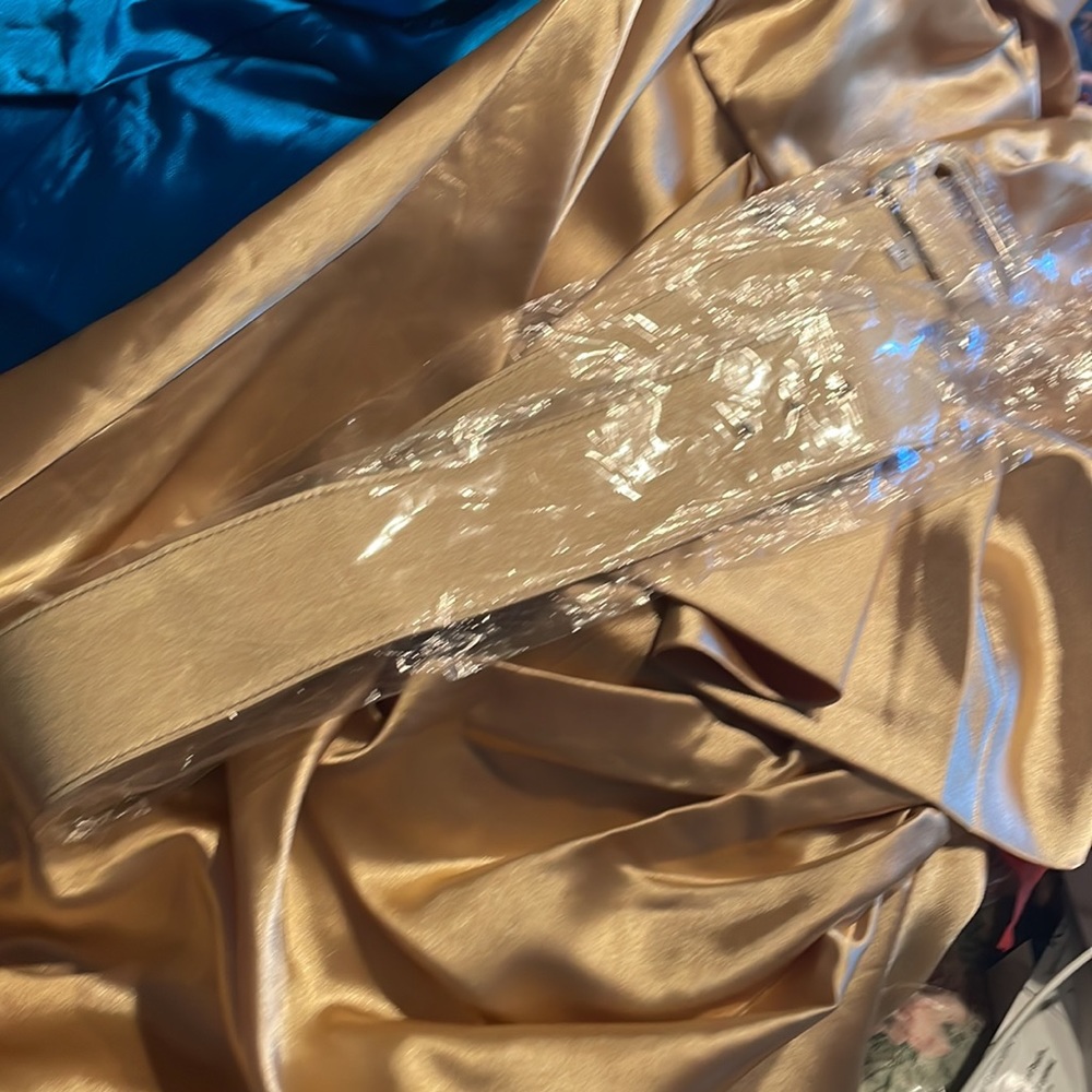 NWT prom dress w belt - Picture 4 of 6